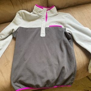 Multi color soft Columbia pullover